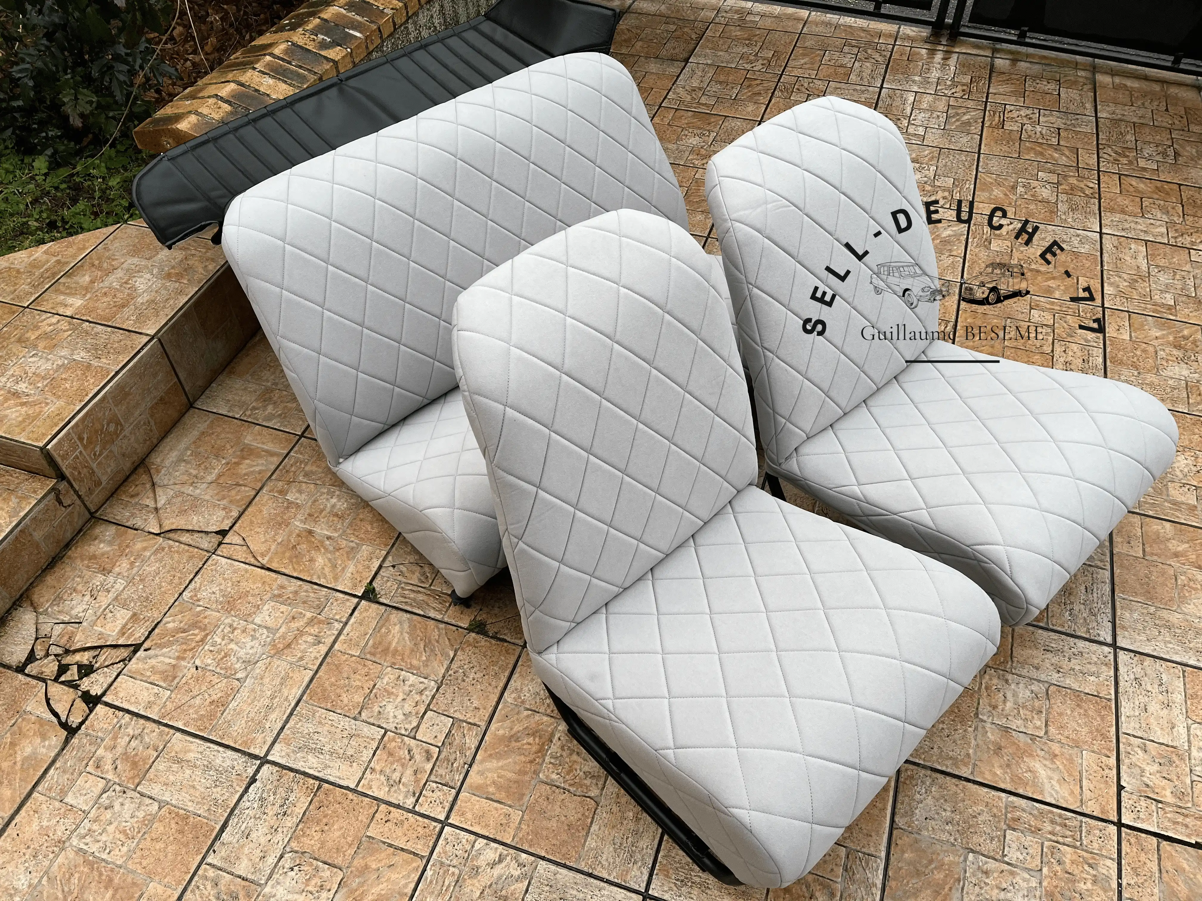 Sellerie en Tissu velours gris à coutures losange, modèle 2CV6 CHARLESTON / DOLLY, année 1982/1990